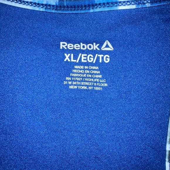 NWOT Women’s XLarge Reebok Blue Camo Padded Sports Bra - Picture 2 of 10